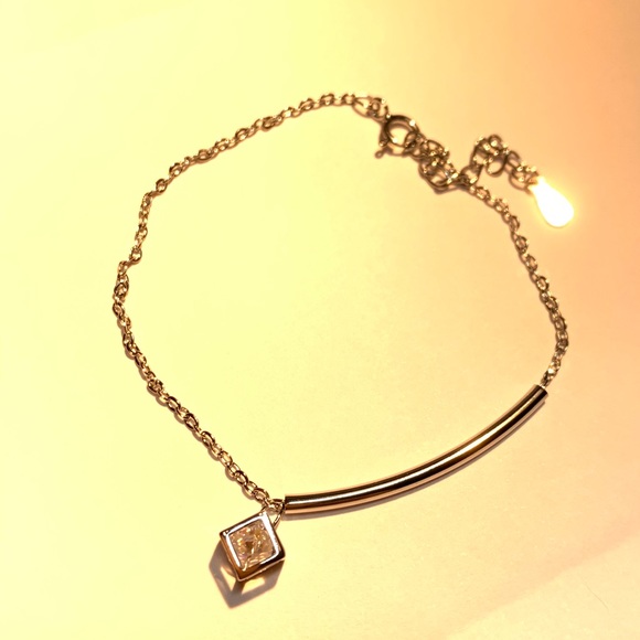 🌟 Sterling Silver 925 Cube Crystal Bracelet - Picture 4 of 4